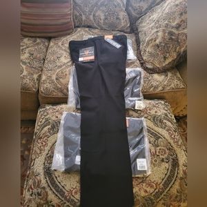 Van Heusen Black 34Wx29L dress pants